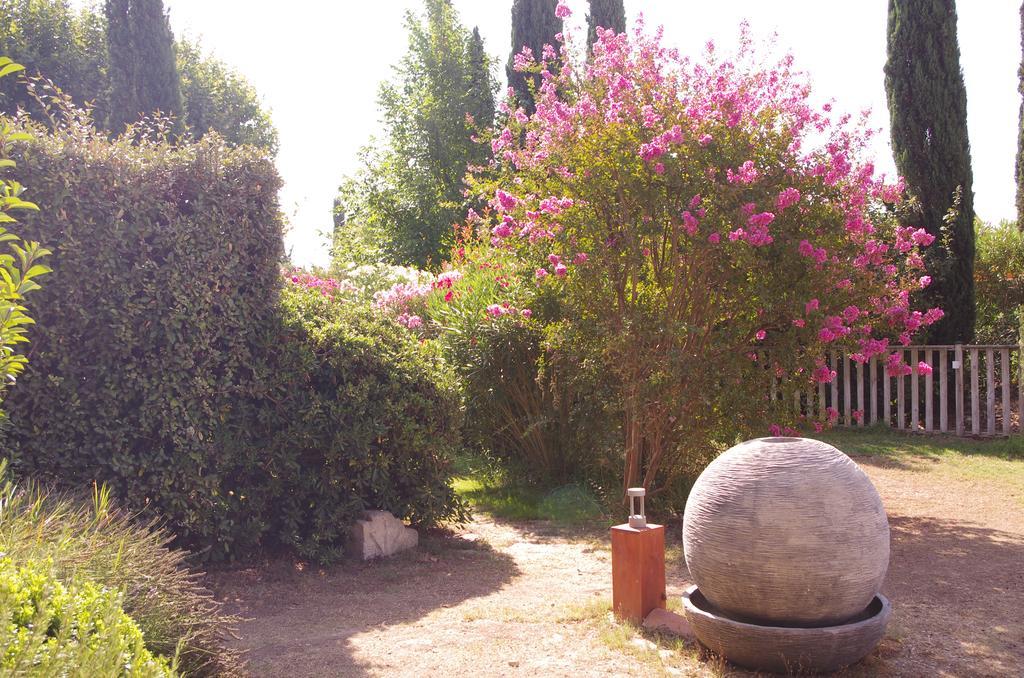 Lei Meissoun Mallemort Exterior foto
